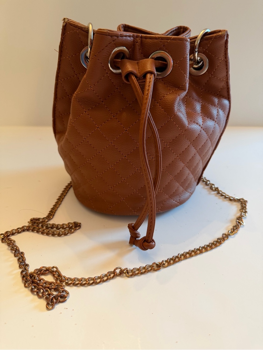 Y2K 2000’s Women’s Small Brown Quilted Bucket Bag Drawstring Purse Chain Strap